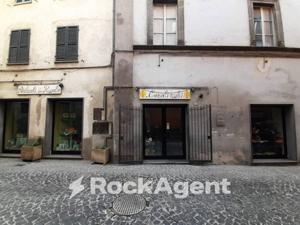 negozio in affitto ad Acquapendente
