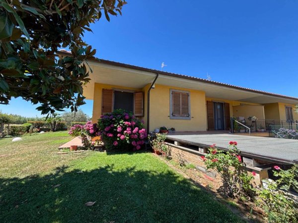 casa indipendente in affitto a Bolsena