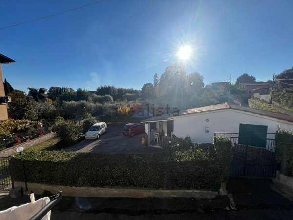 appartamento in affitto a Caprarola