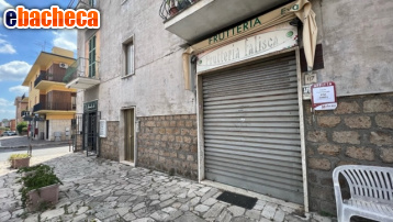 locale commerciale in affitto a Civita Castellana
