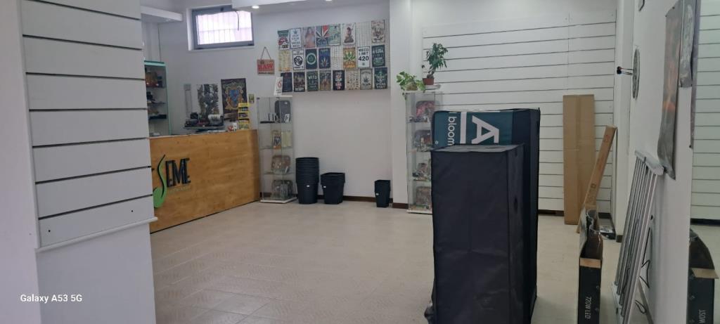 locale commerciale in affitto a Civita Castellana