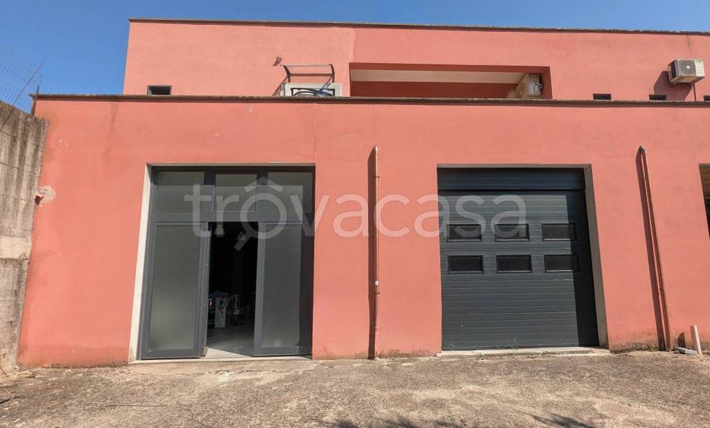 locale commerciale in affitto a Fabrica di Roma