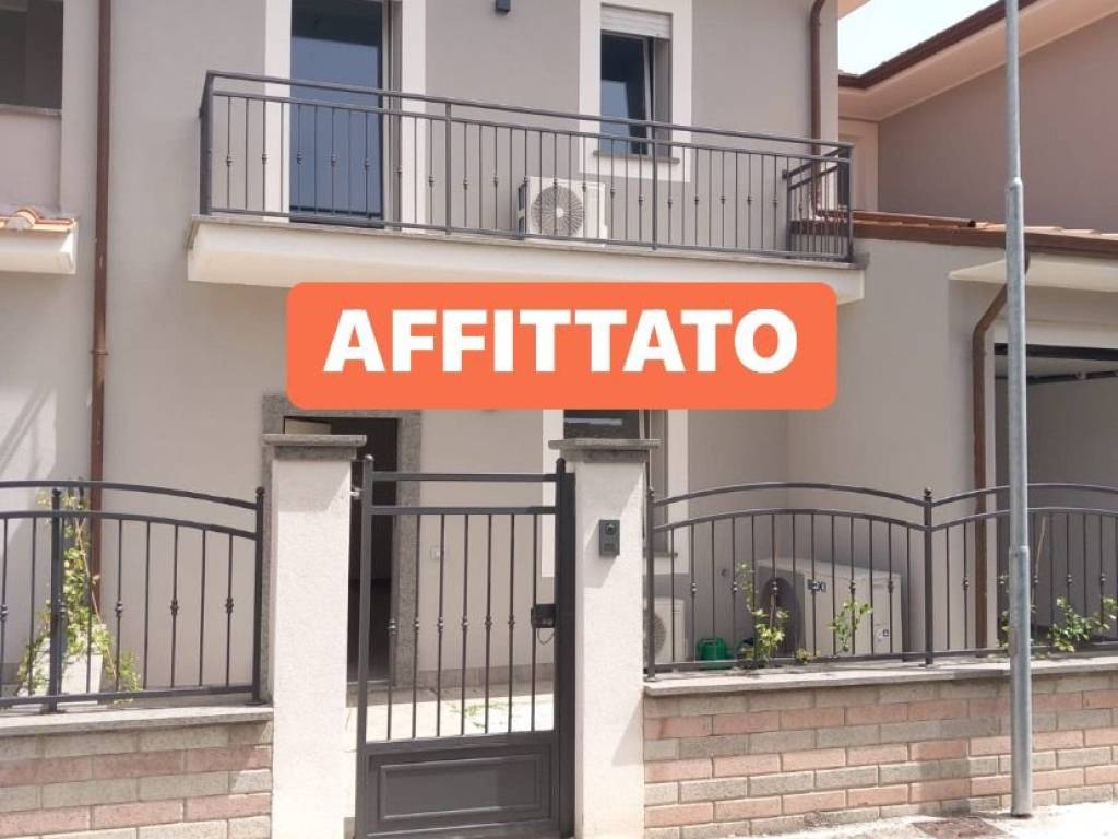 casa indipendente in affitto a Marta