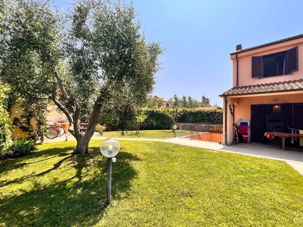 casa indipendente in affitto a Montalto di Castro