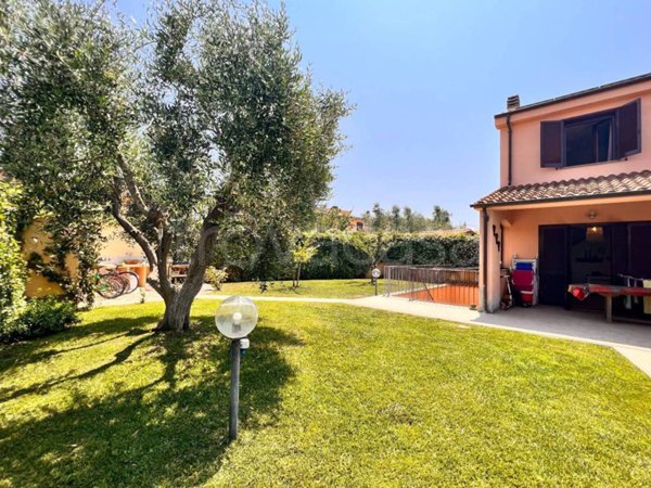 casa indipendente in affitto a Montalto di Castro
