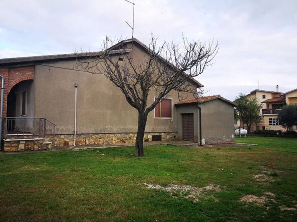 casa indipendente in affitto a Montalto di Castro in zona Pescia Romana