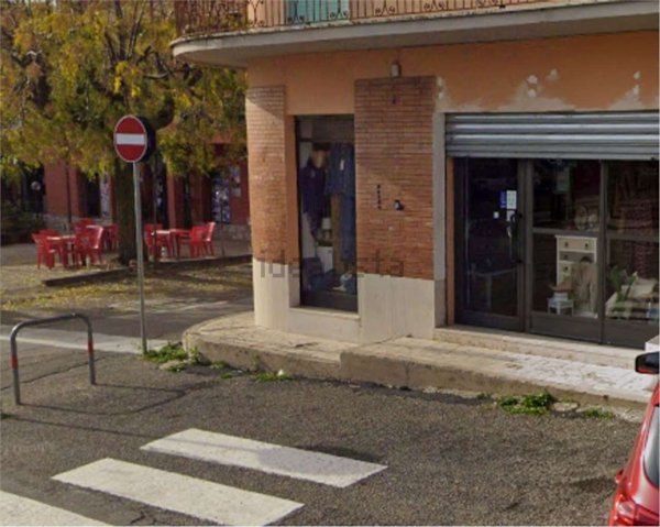 locale commerciale in affitto a Montalto di Castro in zona Pescia Romana