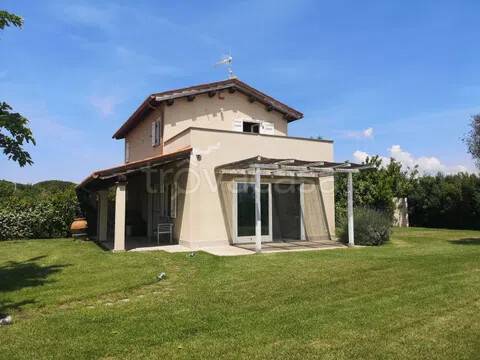 casa indipendente in affitto a Montalto di Castro