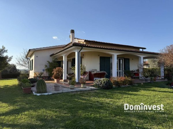 casa indipendente in affitto a Montalto di Castro in zona Pescia Romana