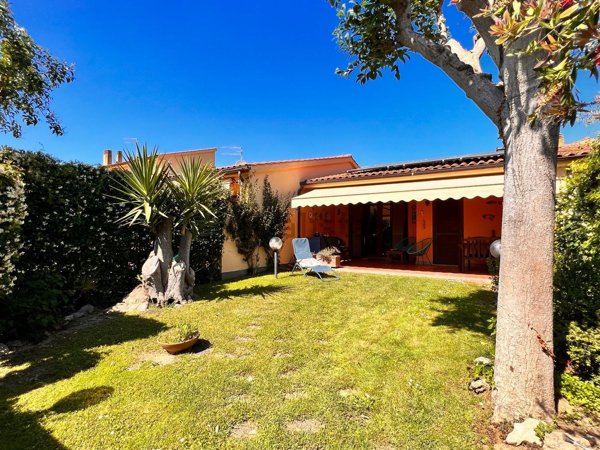 casa indipendente in affitto a Montalto di Castro