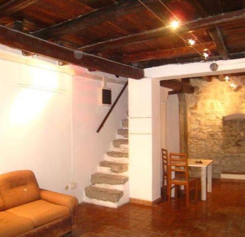 negozio in affitto a Montefiascone