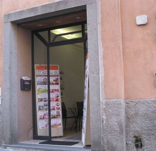 negozio in affitto a Montefiascone