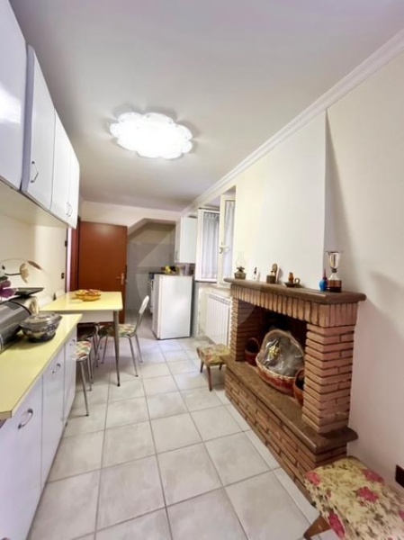 casa indipendente in affitto a Montefiascone