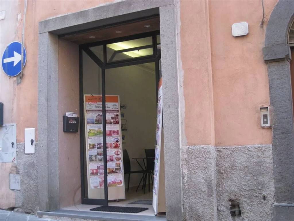 locale commerciale in affitto a Montefiascone