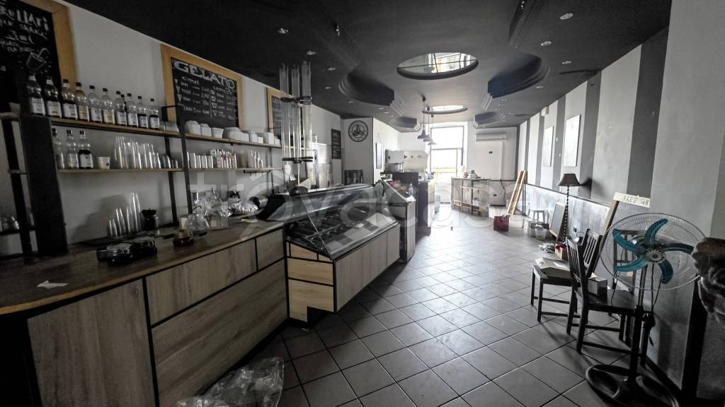 negozio in affitto a Montefiascone