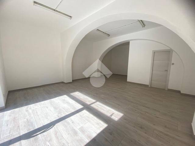 negozio in affitto a Montefiascone