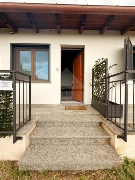 casa indipendente in affitto a Montefiascone