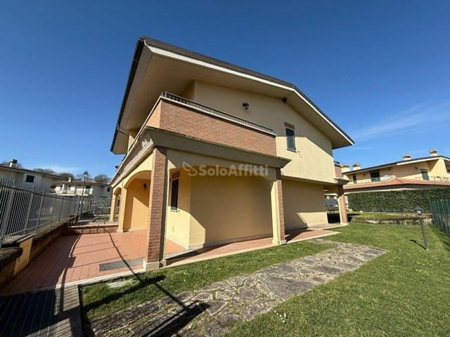 casa indipendente in affitto a Monterosi