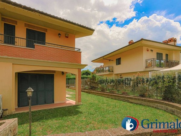 casa indipendente in affitto a Monterosi