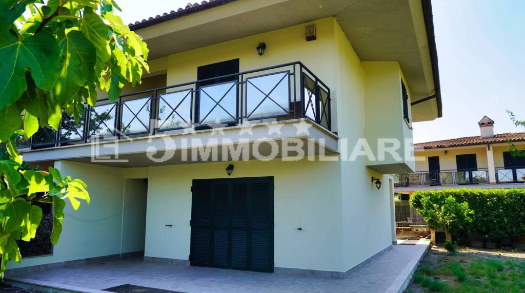 casa indipendente in affitto a Monterosi