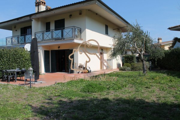 casa indipendente in affitto a Monterosi