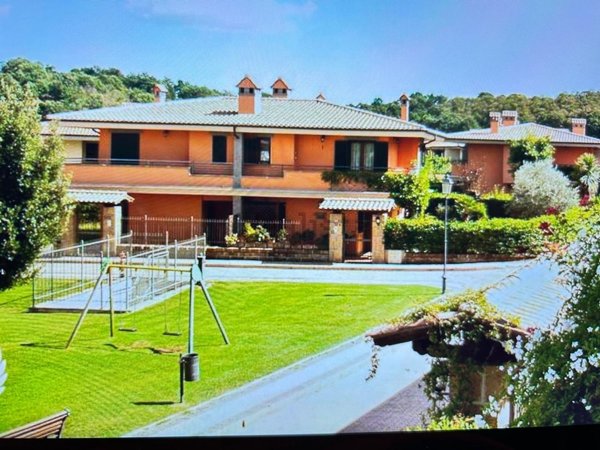 casa indipendente in affitto a Monterosi