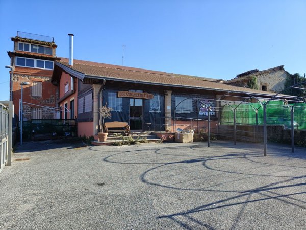 locale commerciale in affitto ad Oriolo Romano