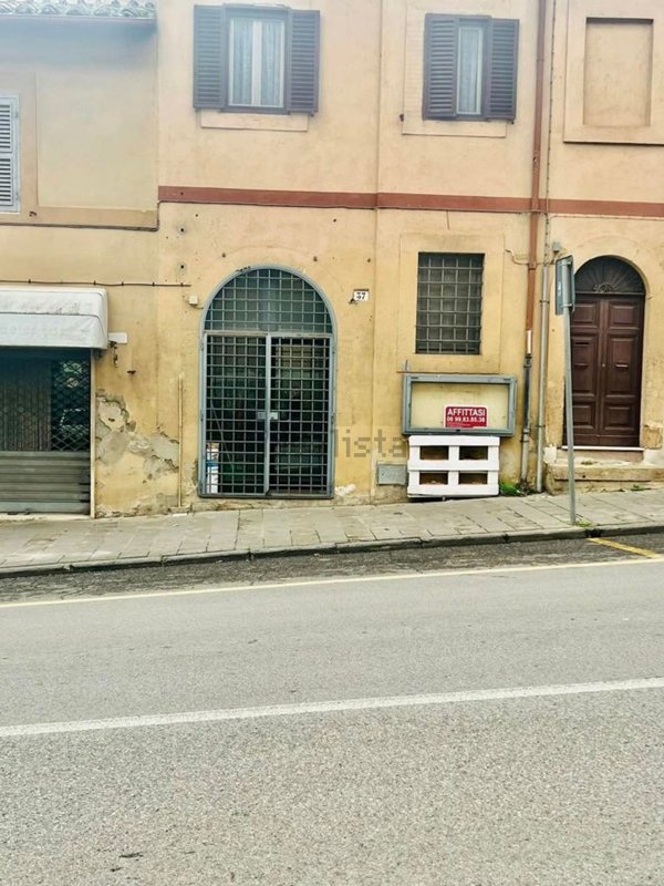 locale commerciale in affitto ad Oriolo Romano
