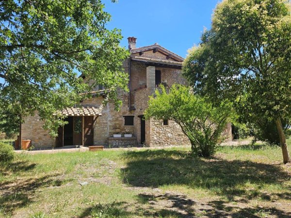 casa indipendente in affitto ad Orte