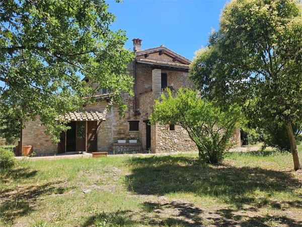 casale in affitto ad Orte