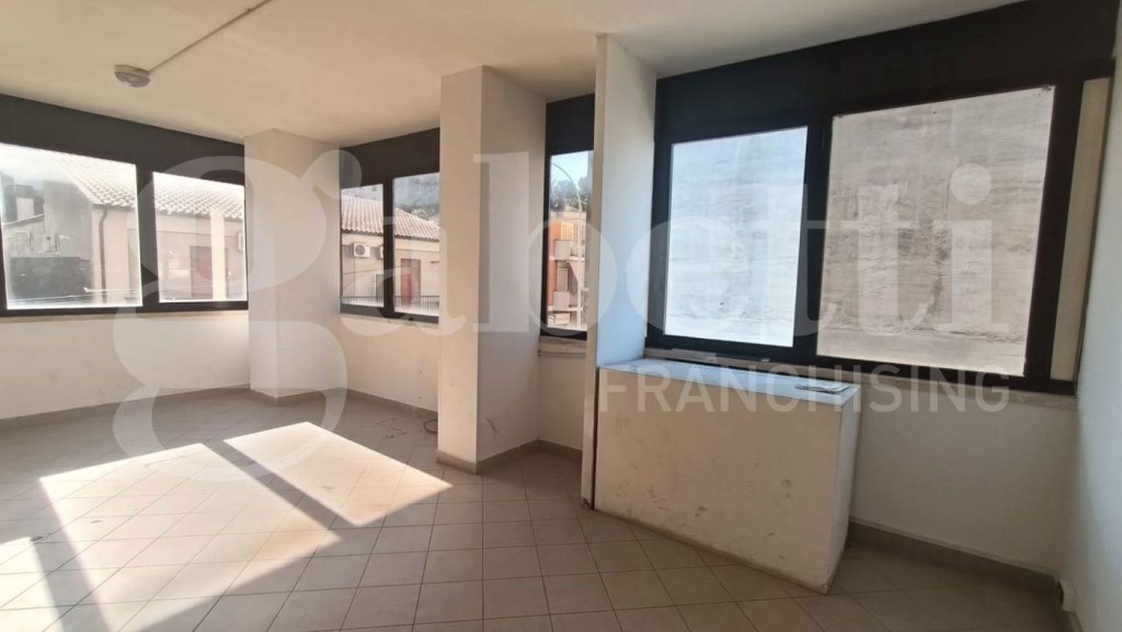 appartamento in affitto ad Orte in zona Orte Scalo