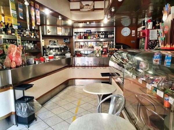 negozio in affitto a Ronciglione