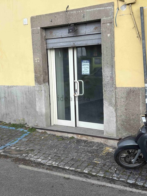 locale commerciale in affitto a Soriano nel Cimino