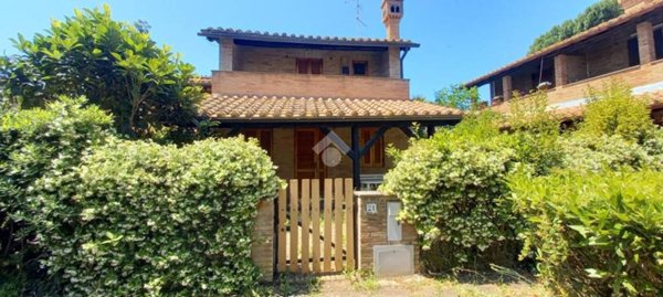 casa indipendente in affitto a Tarquinia in zona Marina Velca