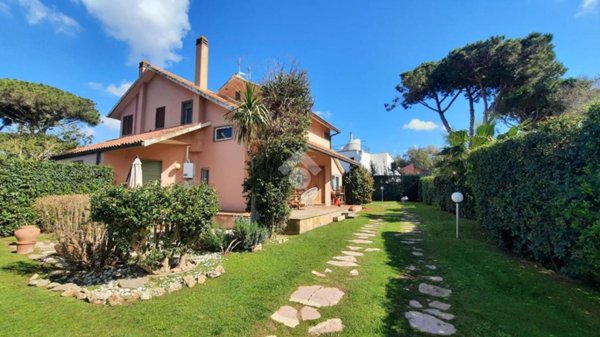 casa indipendente in affitto a Tarquinia in zona Marina Velca