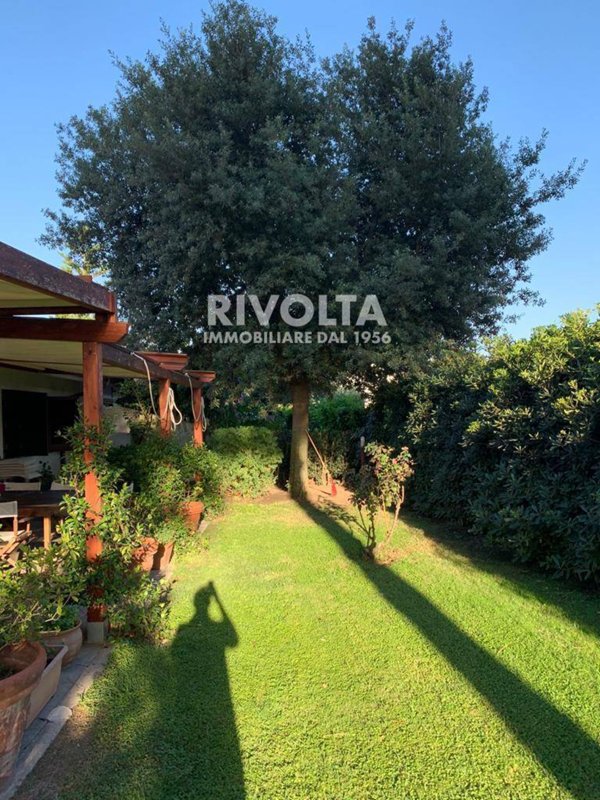 casa indipendente in affitto a Tarquinia in zona Marina Velca