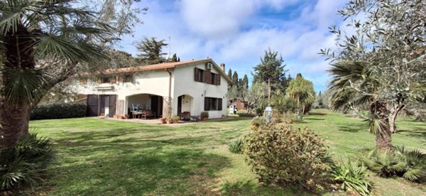 casa indipendente in affitto a Tarquinia