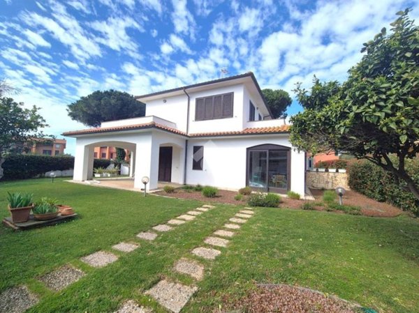 casa indipendente in affitto a Tarquinia in zona Marina Velca