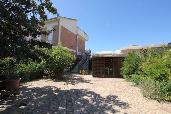 casa indipendente in affitto a Tarquinia