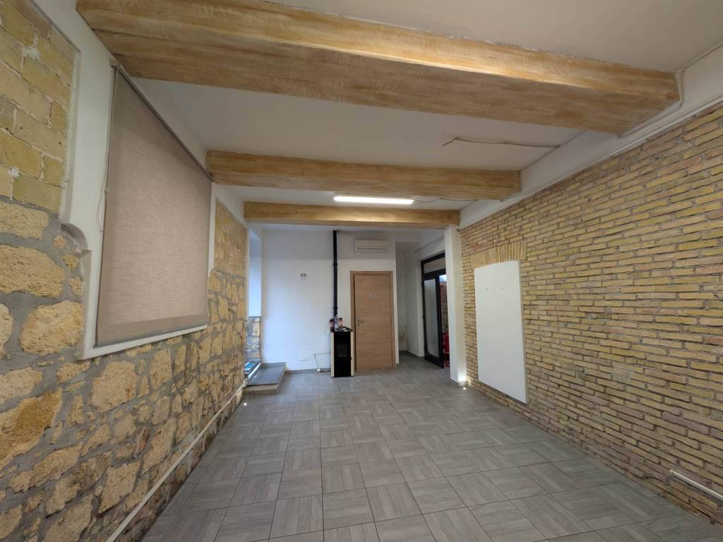 negozio in affitto a Tarquinia