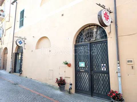 negozio in affitto a Tarquinia
