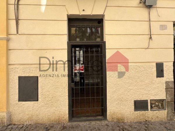 negozio in affitto a Tarquinia