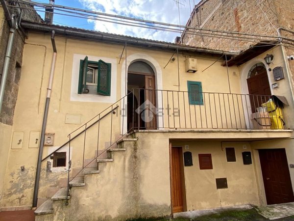 appartamento in affitto a Vallerano