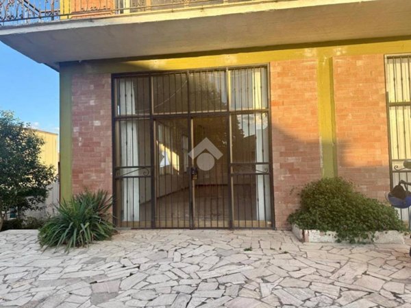 locale commerciale in affitto a Vasanello