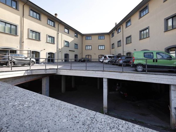 negozio in affitto a Vetralla in zona Cura di Vetralla