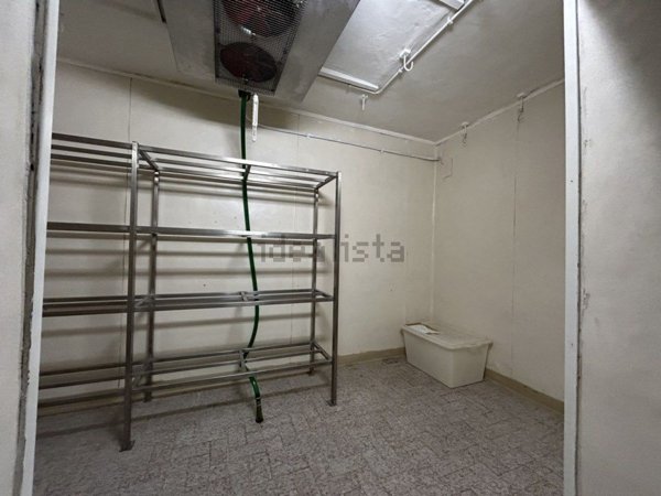 locale di sgombero in affitto a Viterbo