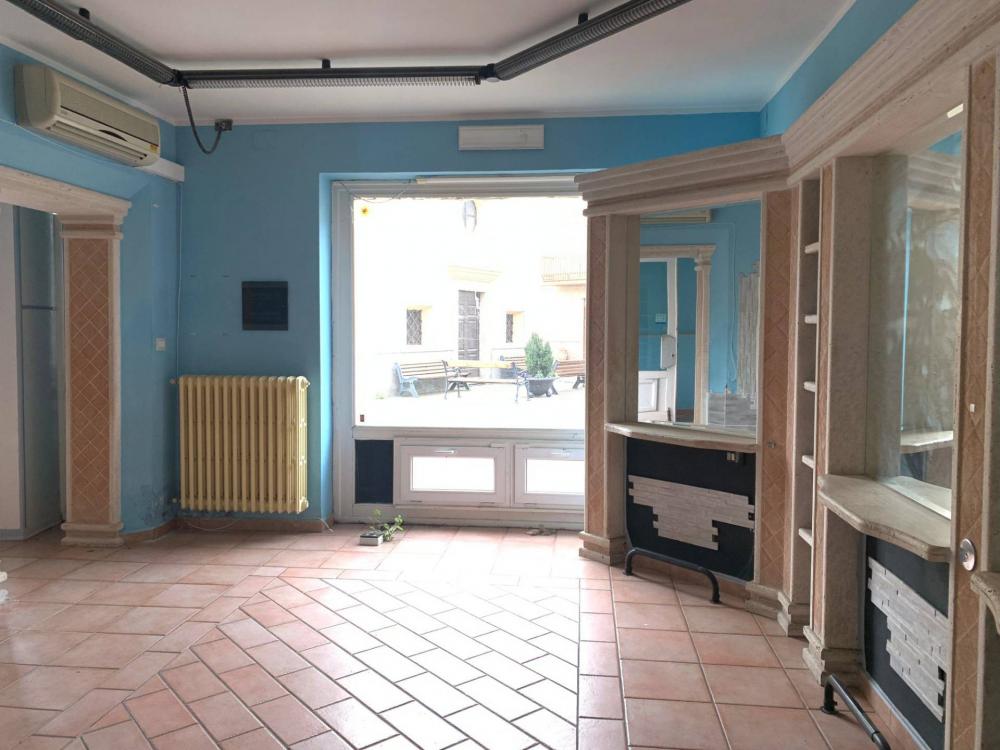 locale commerciale in affitto a Viterbo in zona Grotte Santo Stefano