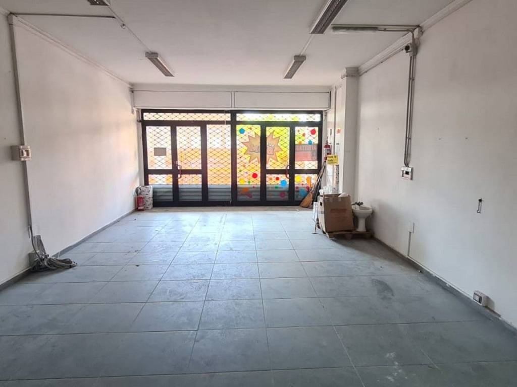 negozio in affitto a Viterbo