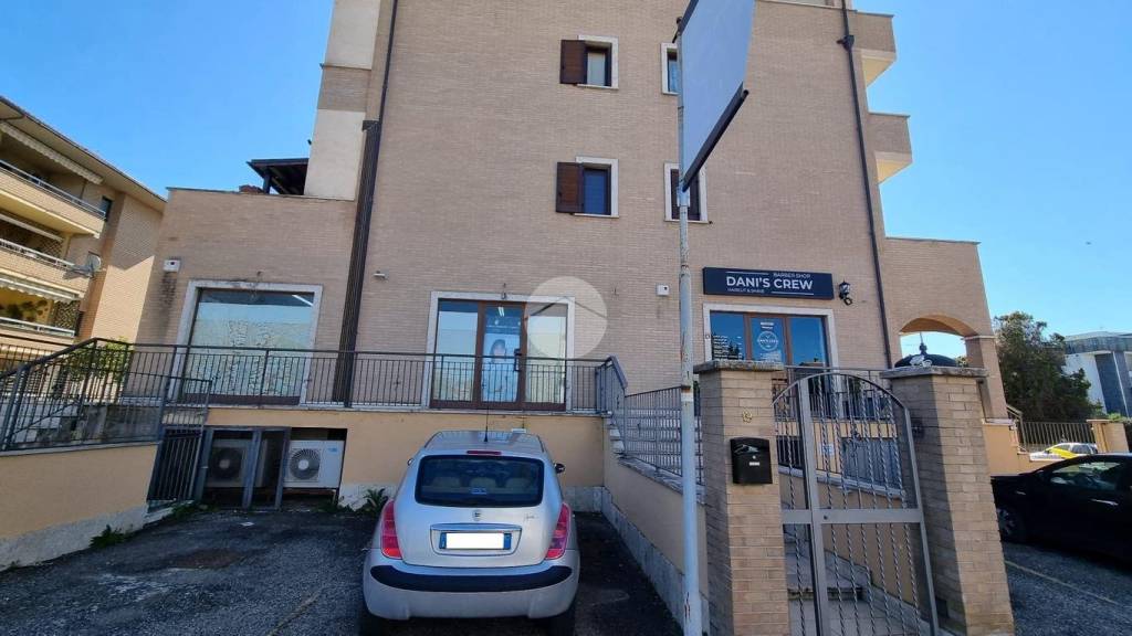 negozio in affitto a Viterbo