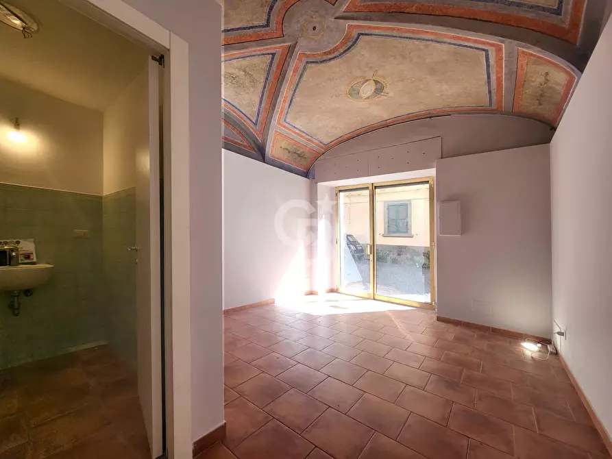 locale commerciale in affitto a Viterbo